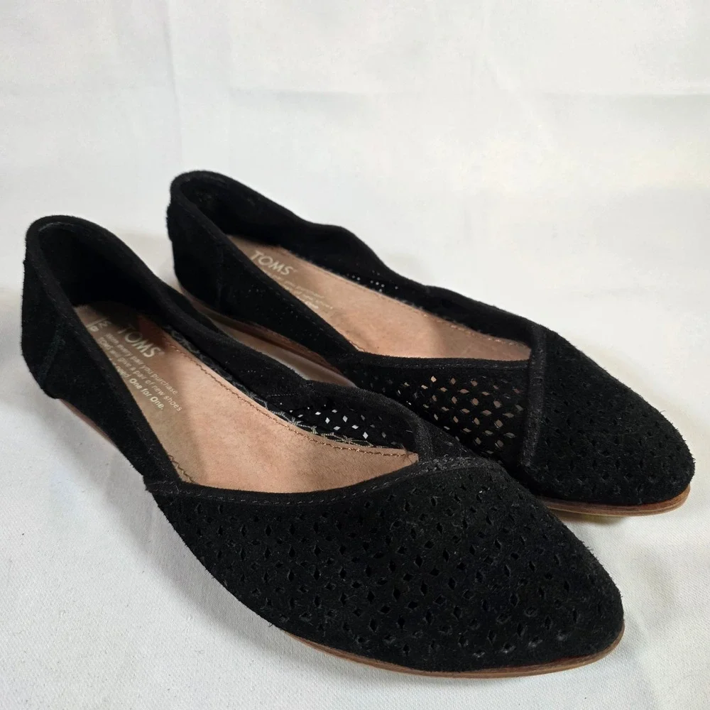 TOMS Jutti Black Suede Perforated Pointed Toe Ballet Flats Womens 8‎ Minimalist